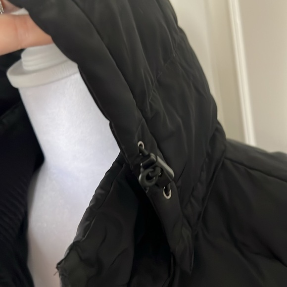 Lands’ End Black Hooded Puffer HyperDry Water Resistant Down Coat - Size XL - Picture 5 of 12